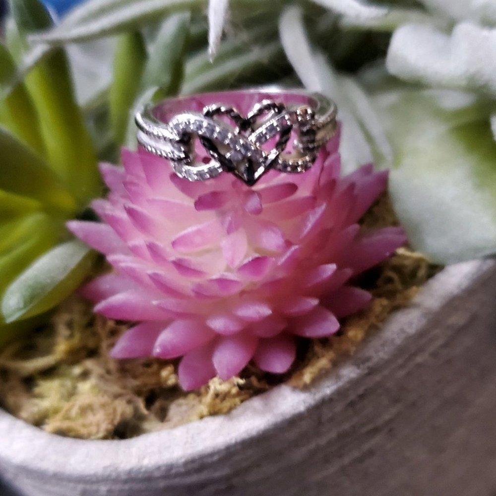 Infinity Heart Ring In Black & Silver
